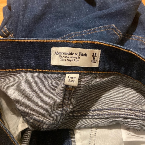Abercrombie ankle straight Jean - Picture 2 of 4